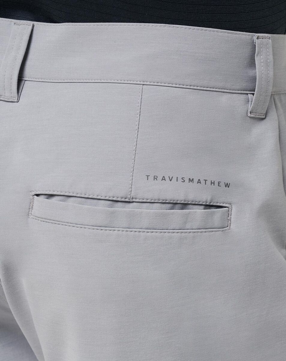 品質のいい SHORT CHINO TECH 8IN TravisMathew | メンズウェア